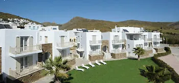 Ninemia & Open Air Hotel 3*