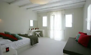 Hotel Ninemia & Open Air